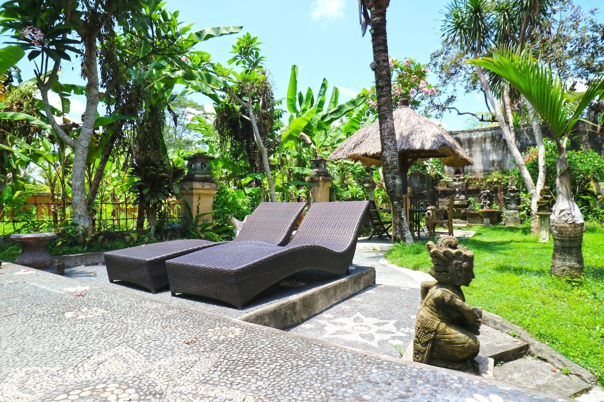 Ubud Kerta City Hotel Екстер'єр фото