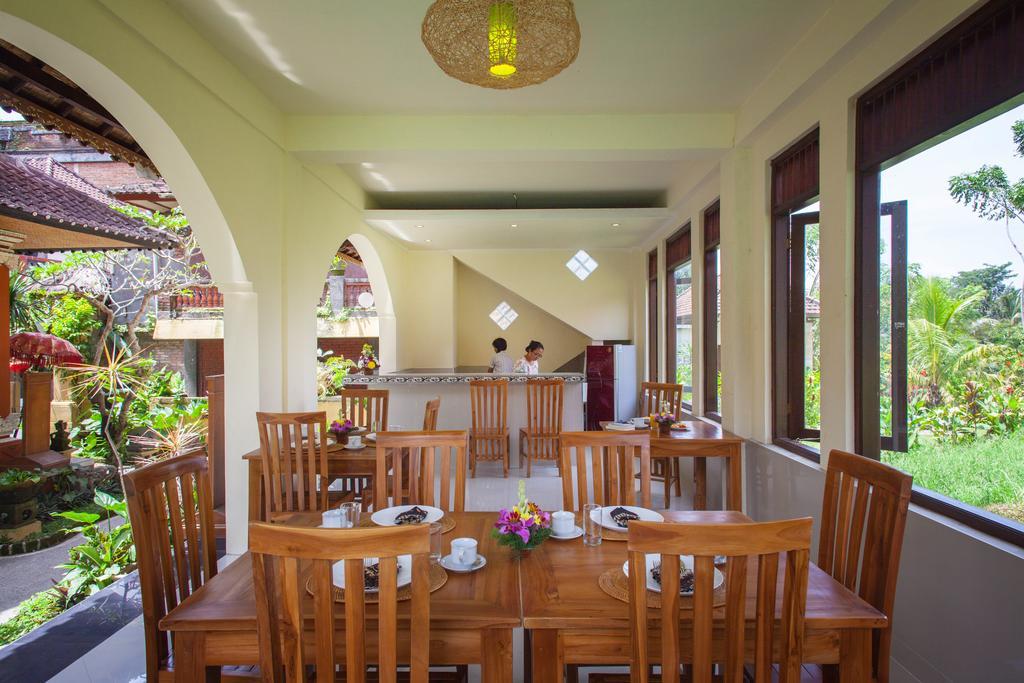 Ubud Kerta City Hotel Екстер'єр фото