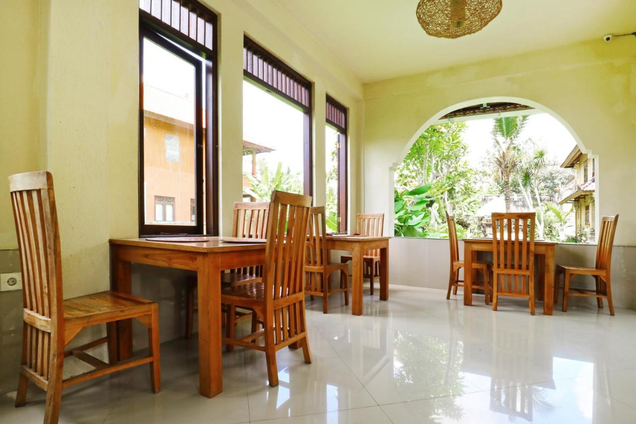 Ubud Kerta City Hotel Екстер'єр фото