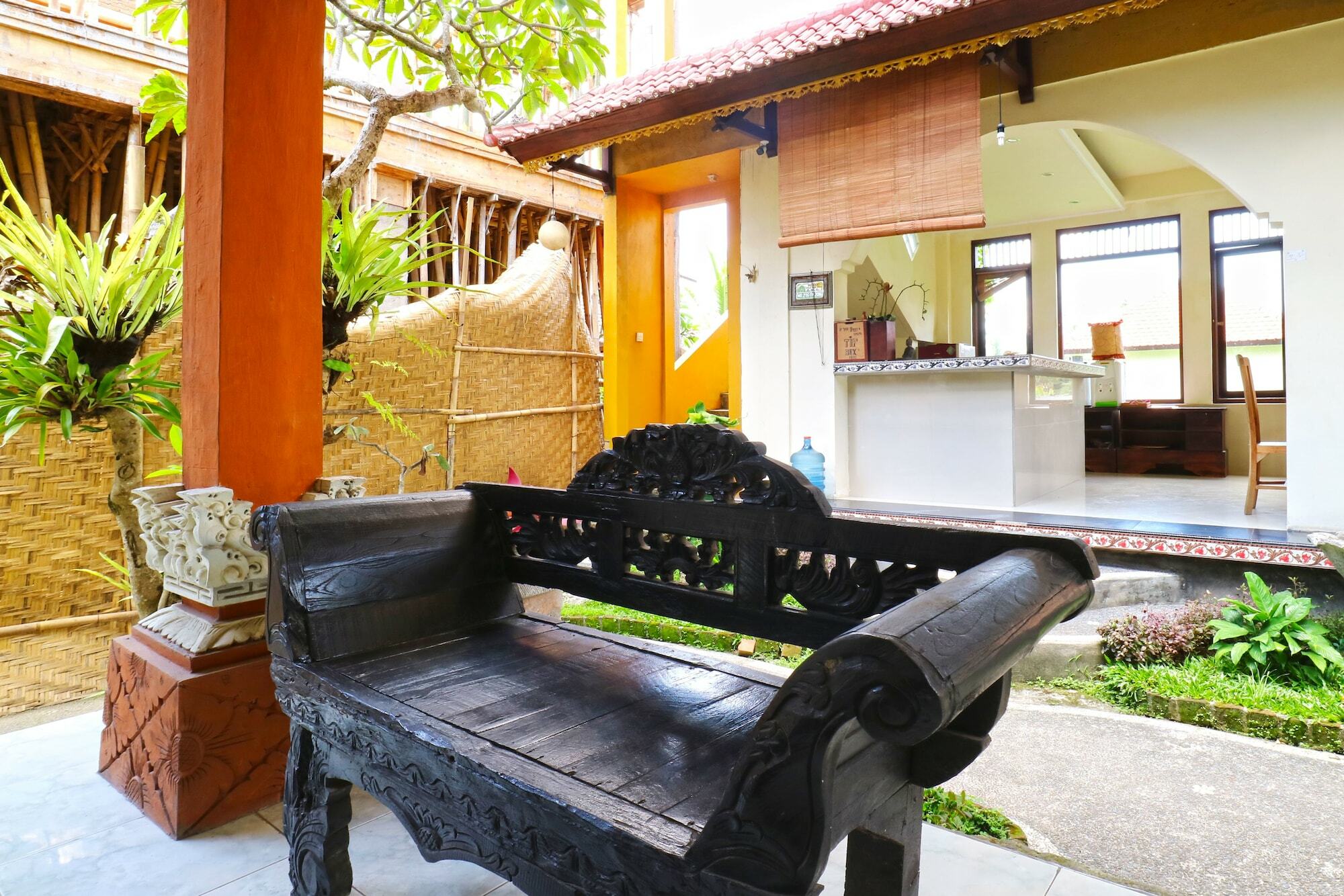 Ubud Kerta City Hotel Екстер'єр фото